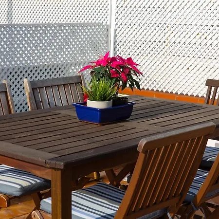 Stunning Sea Views Over Marina With Swimming Pool Сasa de vacaciones *